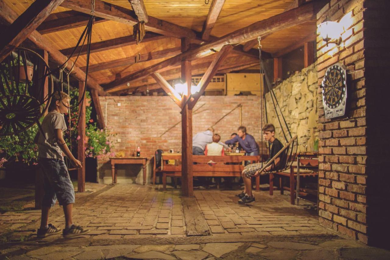 Holiday Resort Svarny Ruzomberok Buitenkant foto